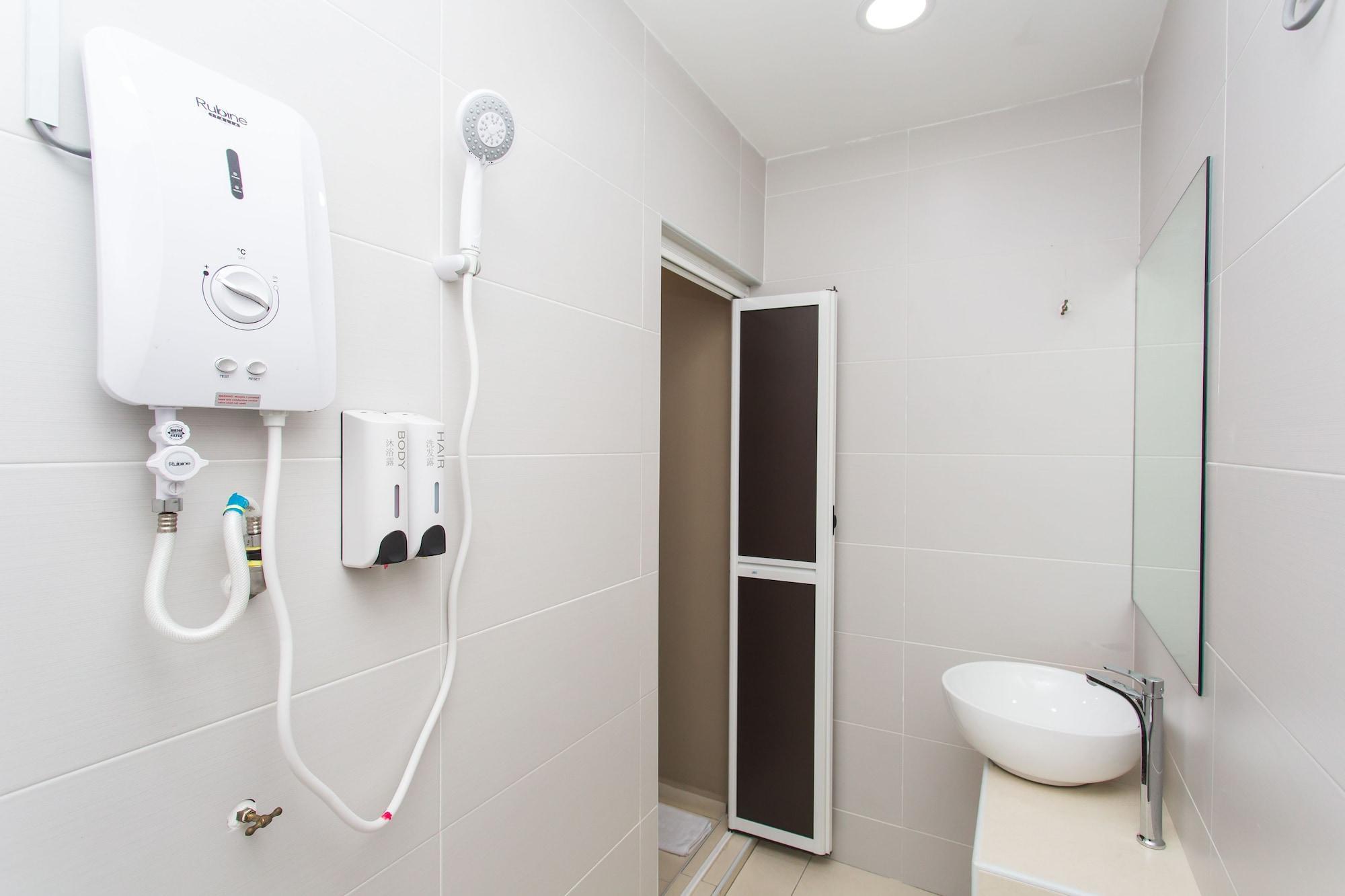 Tropika Garden Hotel Kulai Джохор-Бару Экстерьер фото